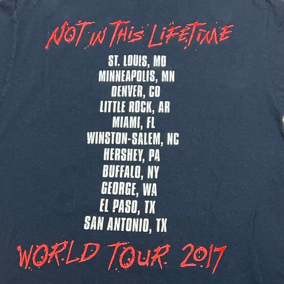Guns N' Roses 2017 Tour T-Shirt Not In This Lifetime Medium Black Rock Band Used - Picture 4 of 5